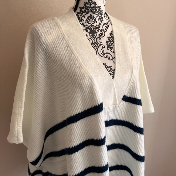 Ann Taylor LOFT -Women's Striped Knit Wrap - Whisper White & Navy - Size M/L - Picture 5 of 8